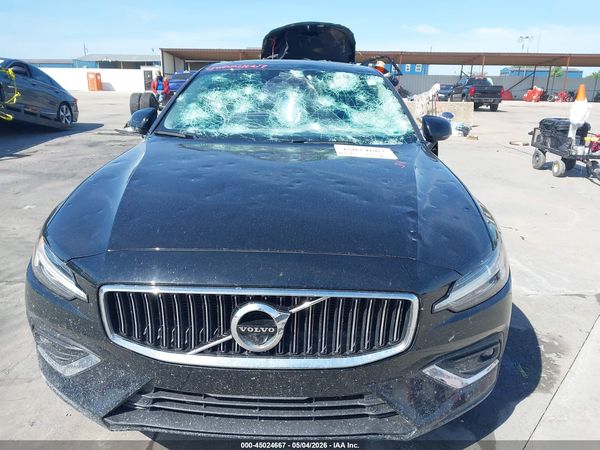 2022 VOLVO S60 B5 INSCRIPTION