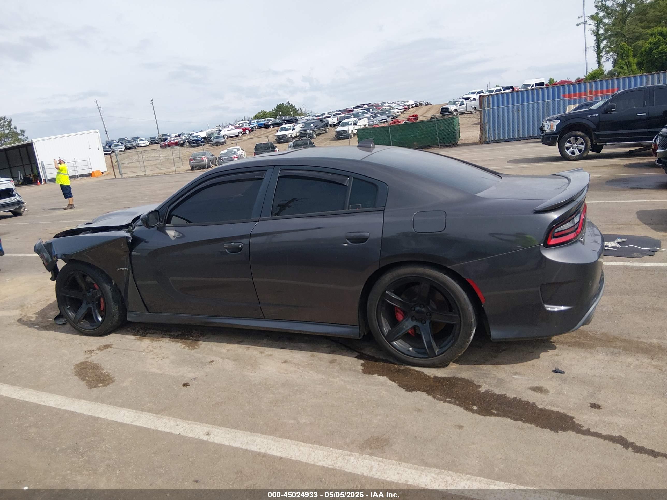 2016 DODGE CHARGER SRT 392