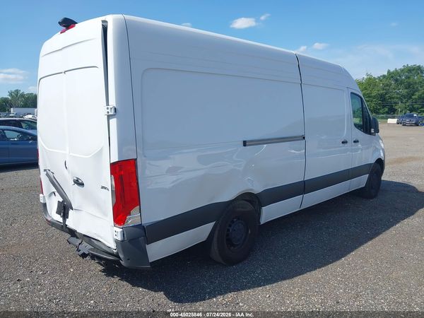 2024 MERCEDES-BENZ SPRINTER 2500
