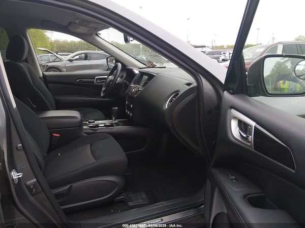 2019 NISSAN PATHFINDER SV