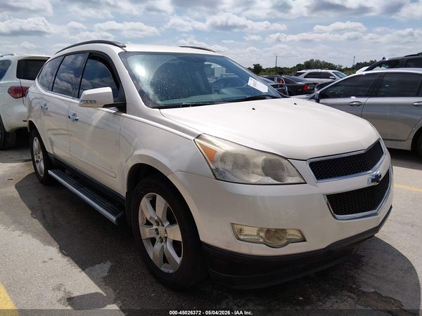 2012 CHEVROLET TRAVERSE 1LT — I1