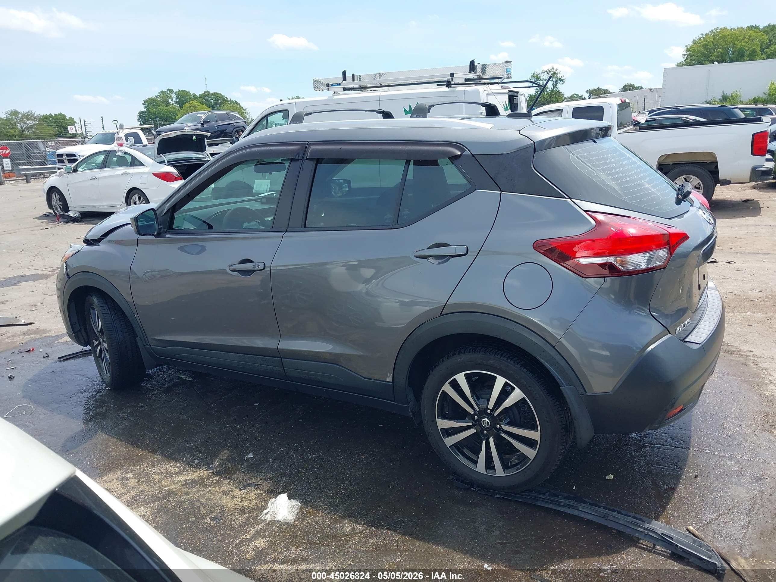 2019 NISSAN KICKS SV