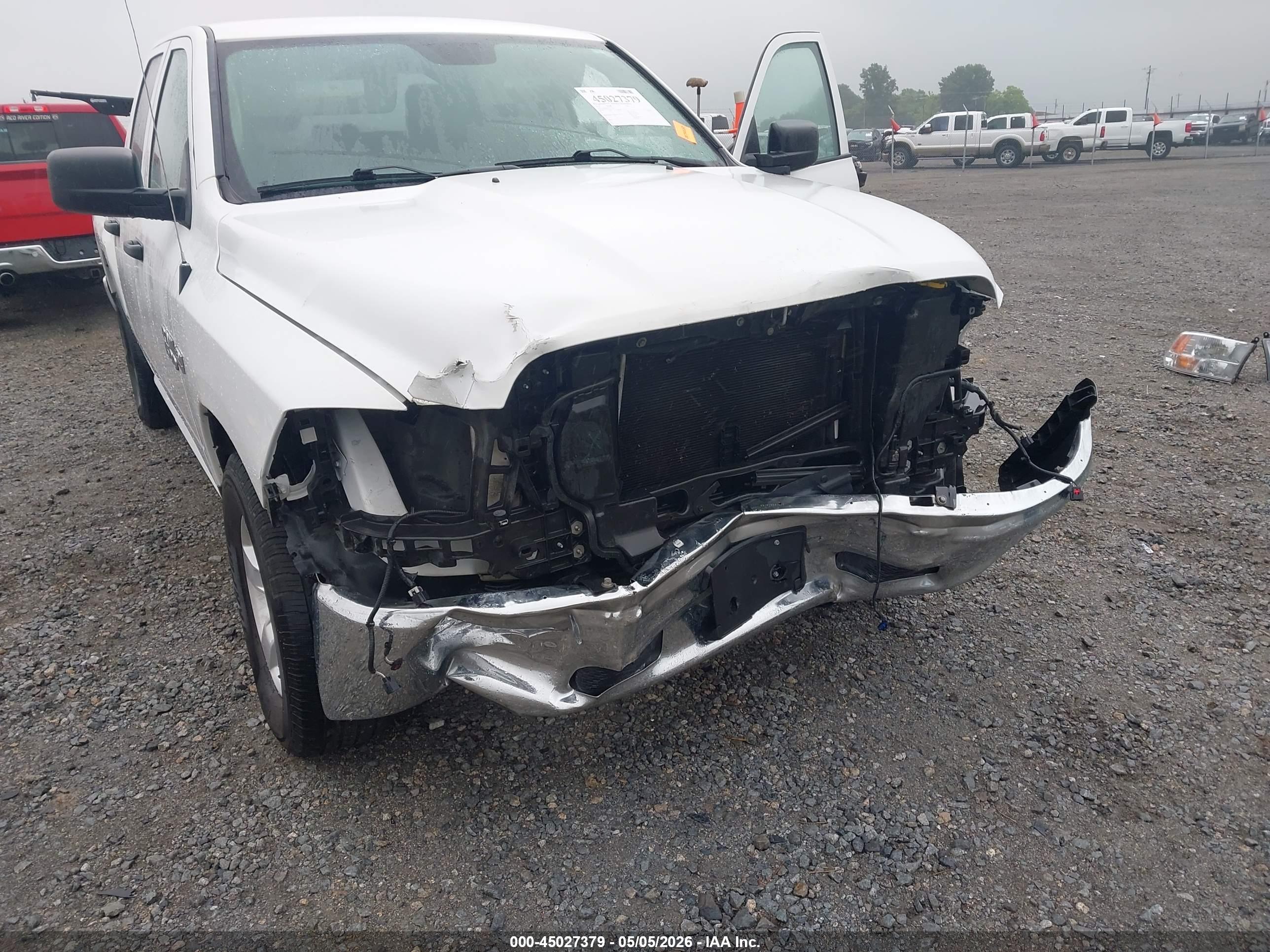 2018 RAM 1500 TRADESMAN  4X2 6'4 BOX