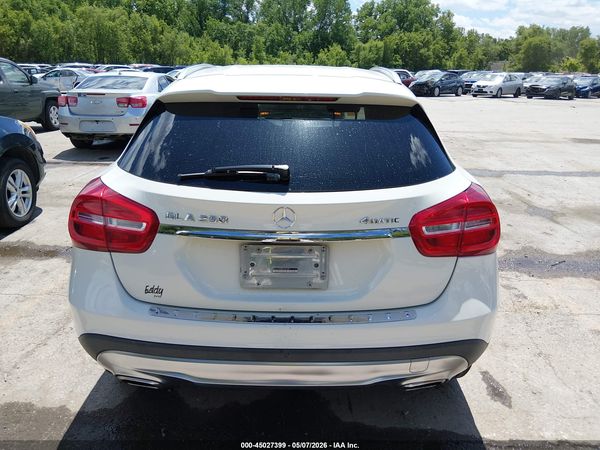 2015 MERCEDES-BENZ GLA 250 4MATIC