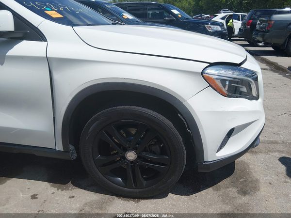 2015 MERCEDES-BENZ GLA 250 4MATIC