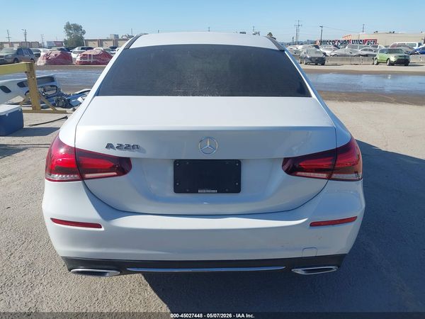 2019 MERCEDES-BENZ A 220 A220