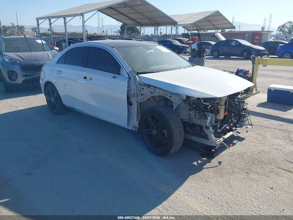 2019 MERCEDES-BENZ A 220 A220