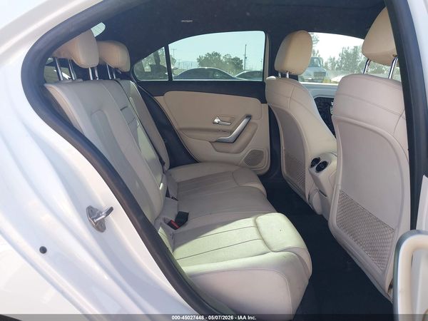 2019 MERCEDES-BENZ A 220 A220