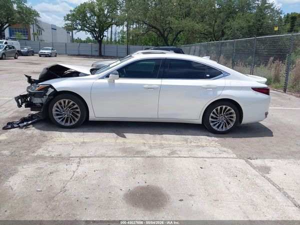 2025 LEXUS ES 300H LUXURY
