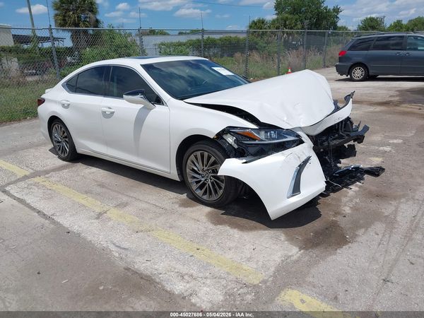 2025 LEXUS ES 300H LUXURY