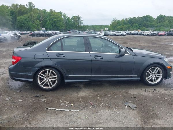 2013 MERCEDES-BENZ C 300 SPORT 4MATIC