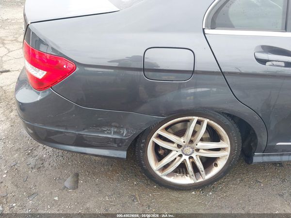 2013 MERCEDES-BENZ C 300 SPORT 4MATIC