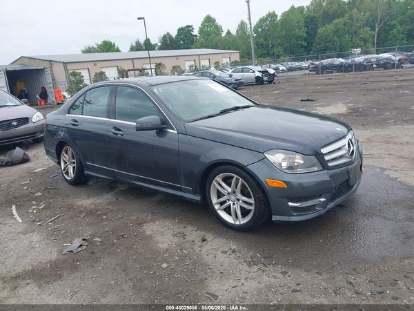 2013 MERCEDES-BENZ C 300 SPORT 4MATIC