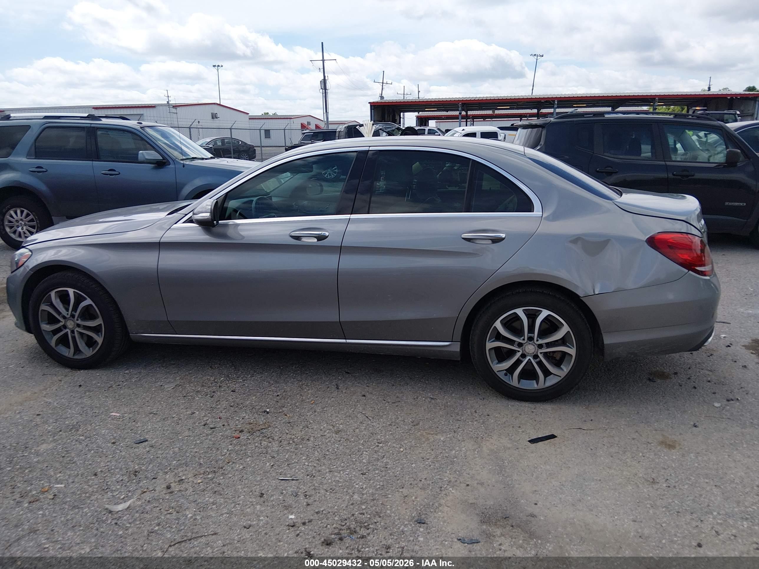 2015 MERCEDES-BENZ C 300 4MATIC