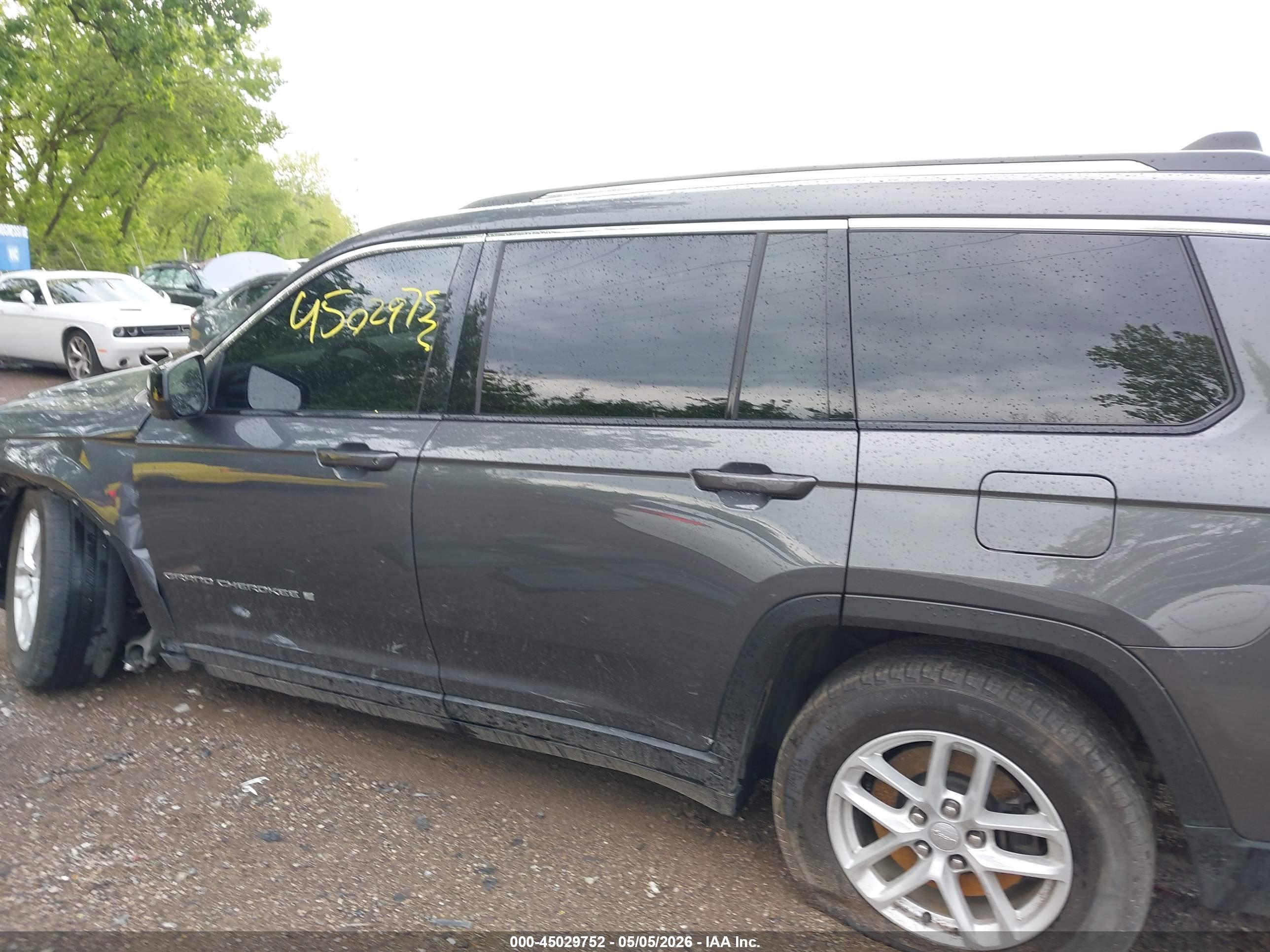 2023 JEEP GRAND CHEROKEE L LAREDO 4X4