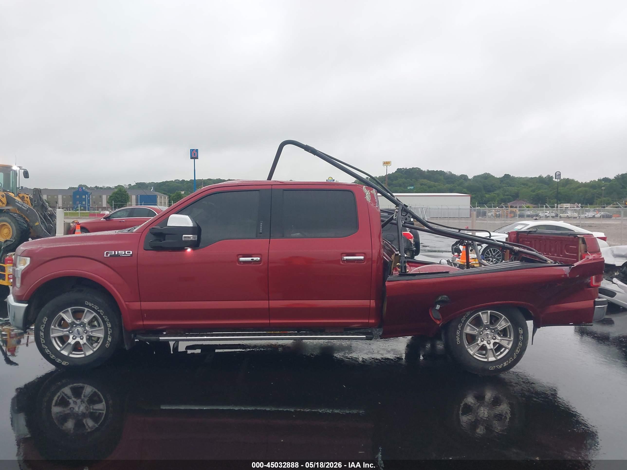 2017 FORD F-150 LARIAT