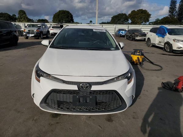 2021 TOYOTA COROLLA