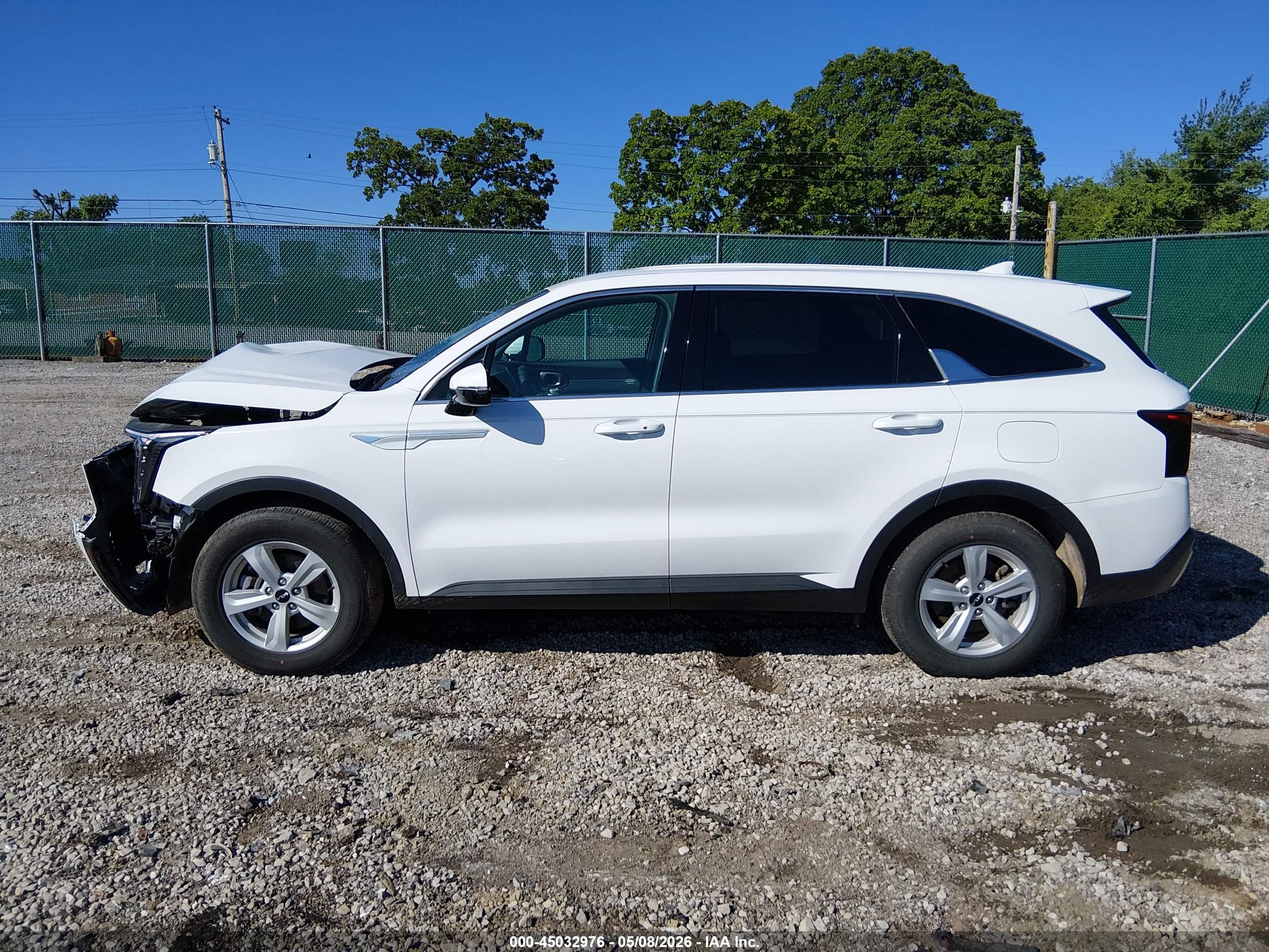 2025 KIA SORENTO LX