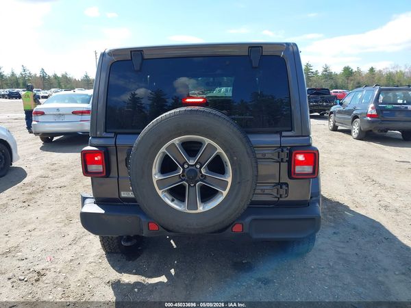 2018 JEEP WRANGLER UNLIMITED SAHARA 4X4