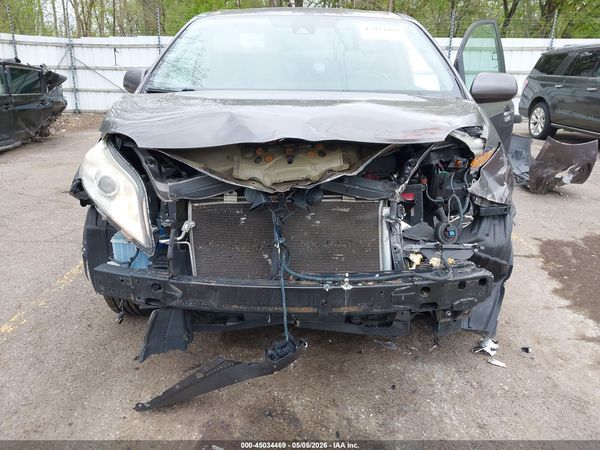 2019 TOYOTA SIENNA XLE 8 PASSENGER