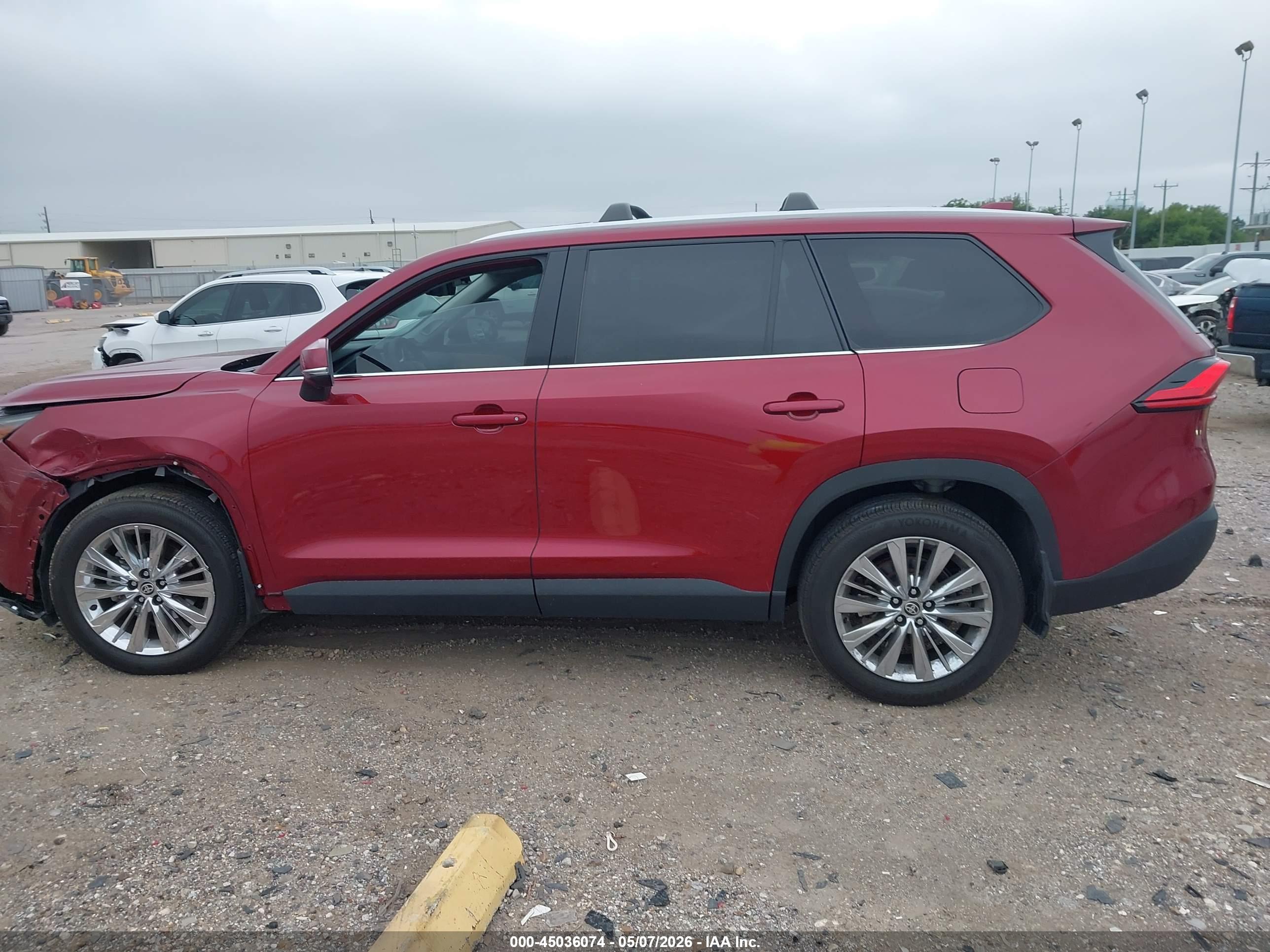 2024 TOYOTA GRAND HIGHLANDER PLATINUM