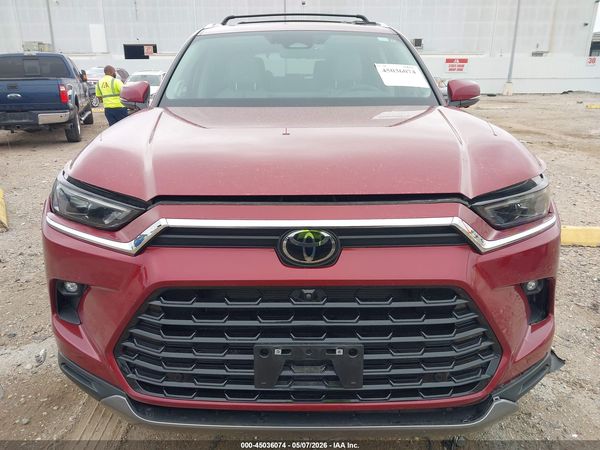 2024 TOYOTA GRAND HIGHLANDER PLATINUM