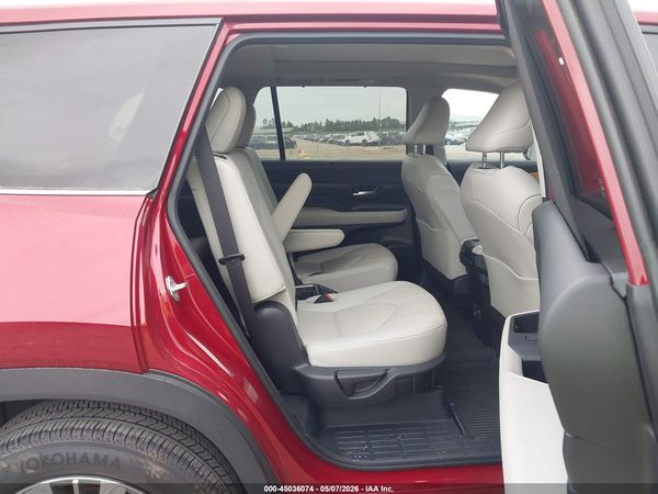 2024 TOYOTA GRAND HIGHLANDER PLATINUM