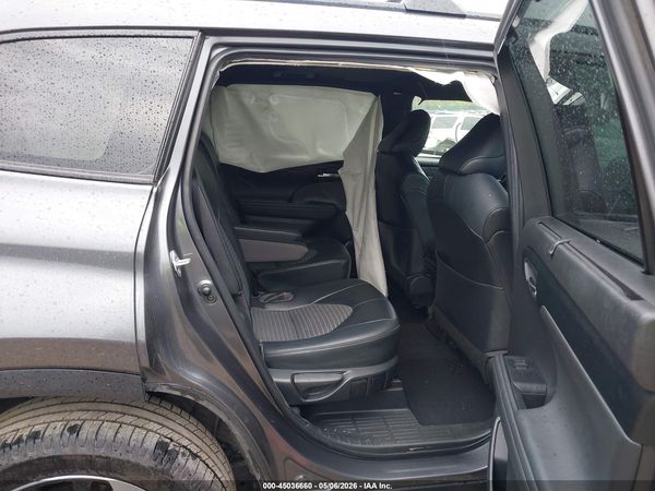 2022 TOYOTA HIGHLANDER XSE