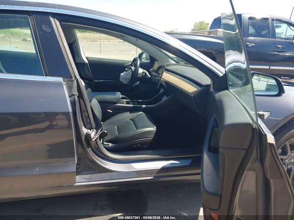 2019 TESLA MODEL 3 LONG RANGE/PERFORMANCE