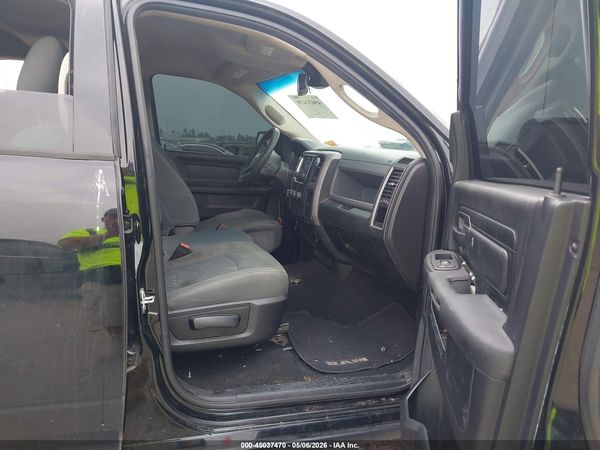 2020 RAM 1500 CLASSIC TRADESMAN  4X4 5'7 BOX