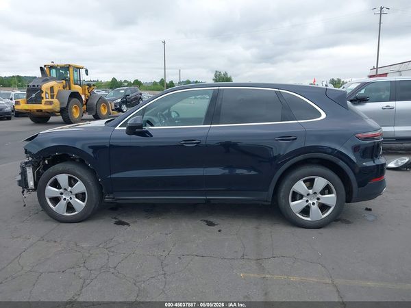 2019 PORSCHE CAYENNE