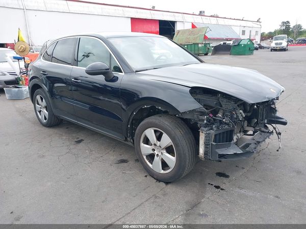 2019 PORSCHE CAYENNE