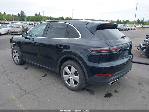 2019 PORSCHE CAYENNE