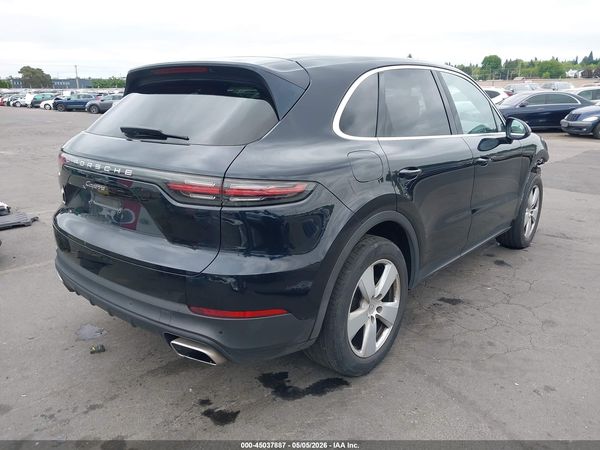 2019 PORSCHE CAYENNE