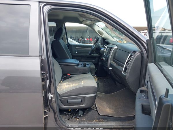 2022 RAM 1500 CLASSIC SLT  4X2 5'7 BOX