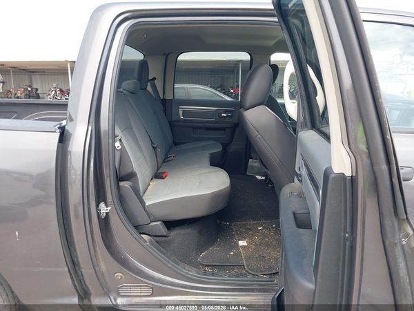 2022 RAM 1500 CLASSIC SLT  4X2 5'7 BOX