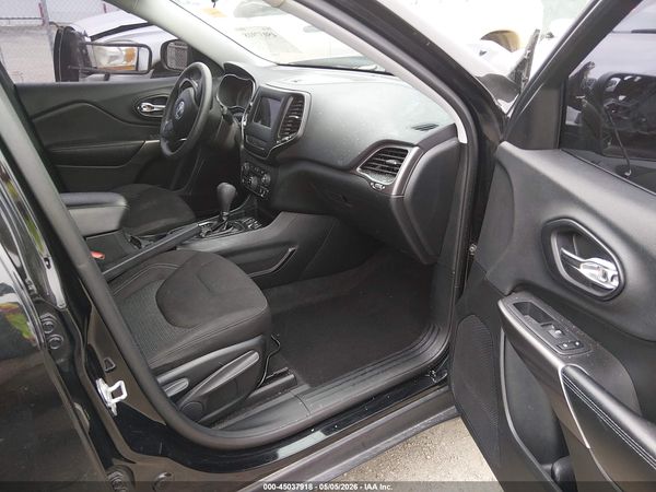 2019 JEEP CHEROKEE LATITUDE FWD