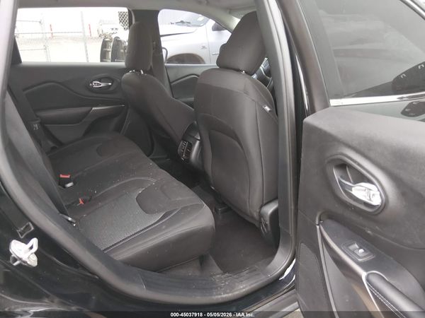 2019 JEEP CHEROKEE LATITUDE FWD