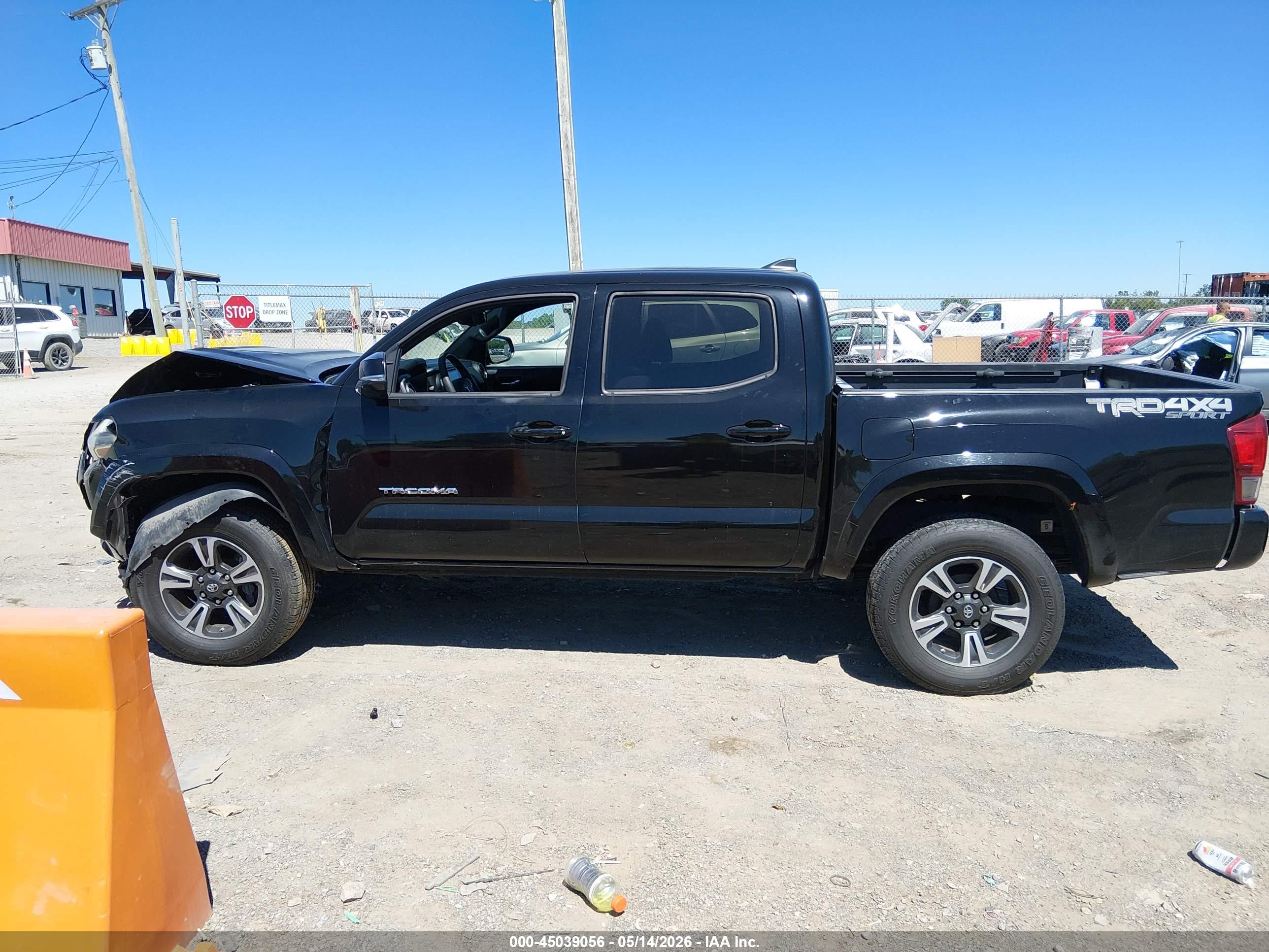 2017 TOYOTA TACOMA