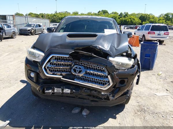 2017 TOYOTA TACOMA