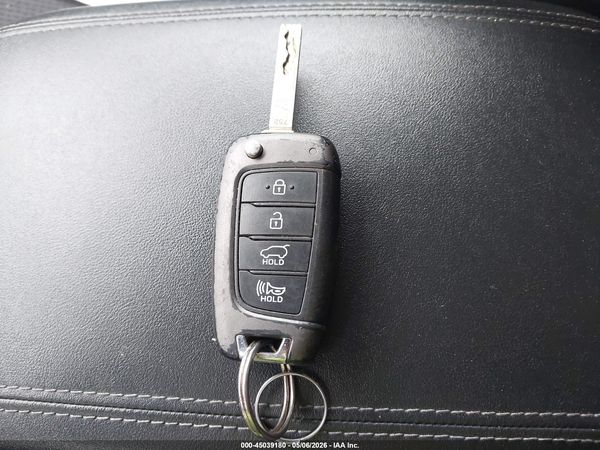 2019 HYUNDAI SANTA FE SE