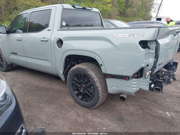 2023 TOYOTA TUNDRA SR5