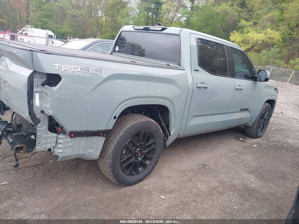 2023 TOYOTA TUNDRA SR5