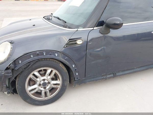 2013 MINI HARDTOP COOPER
