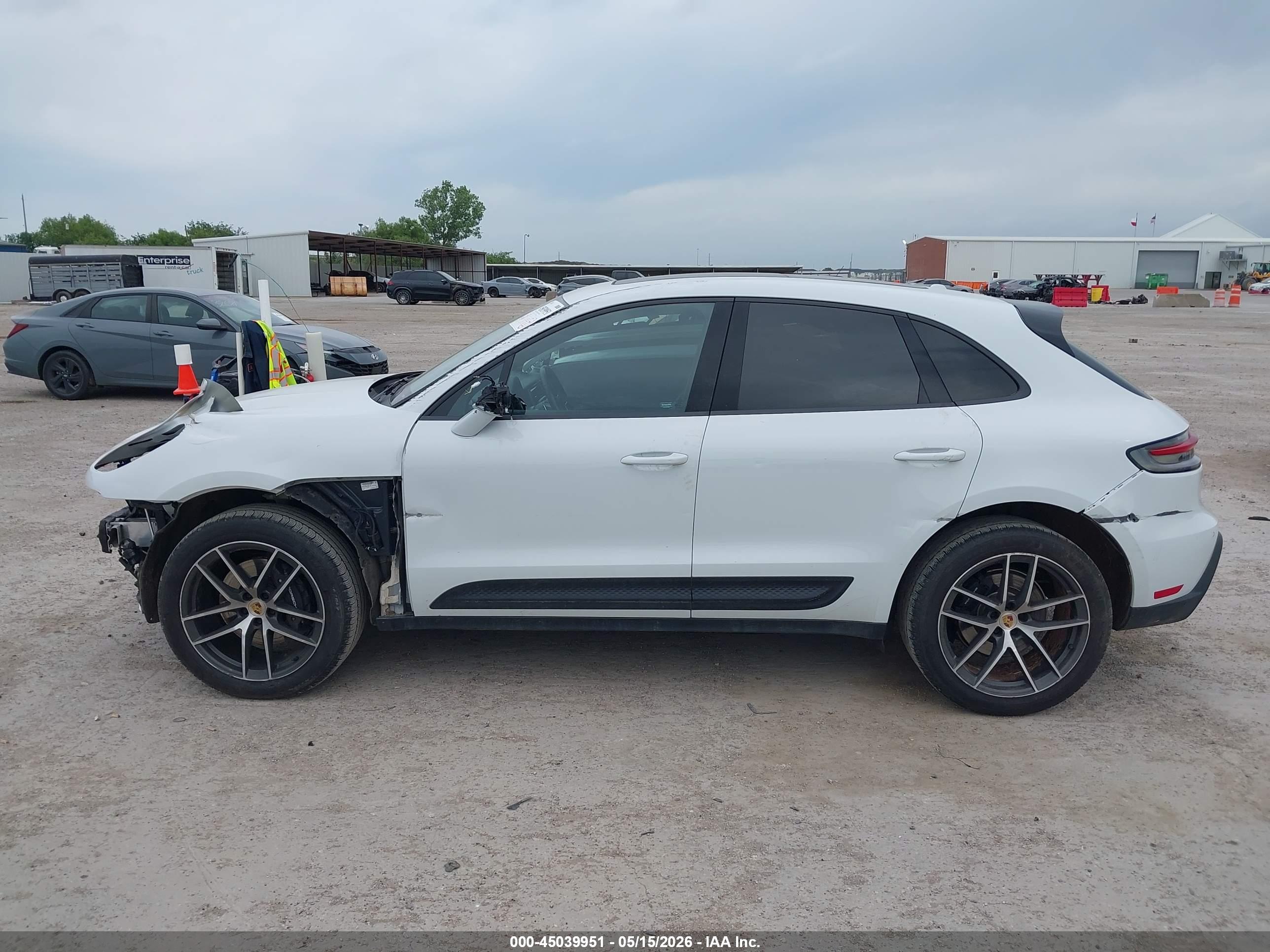 2024 PORSCHE MACAN T