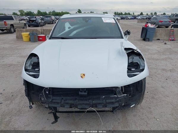 2024 PORSCHE MACAN T