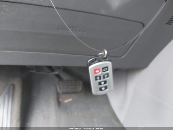 2019 TOYOTA SIENNA XLE 8 PASSENGER