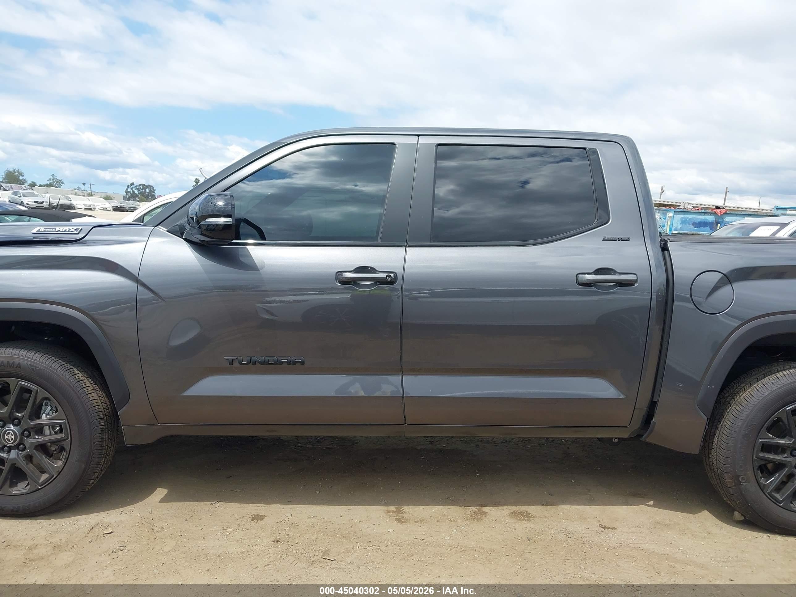 2025 TOYOTA TUNDRA HYBRID LIMITED CREWMAX 6.4' BED