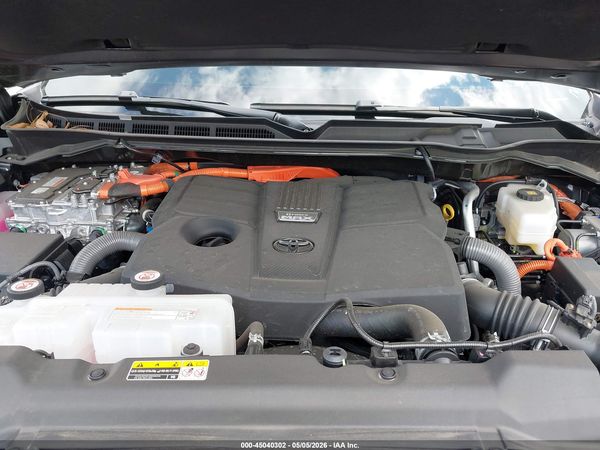 2025 TOYOTA TUNDRA HYBRID LIMITED CREWMAX 6.4' BED