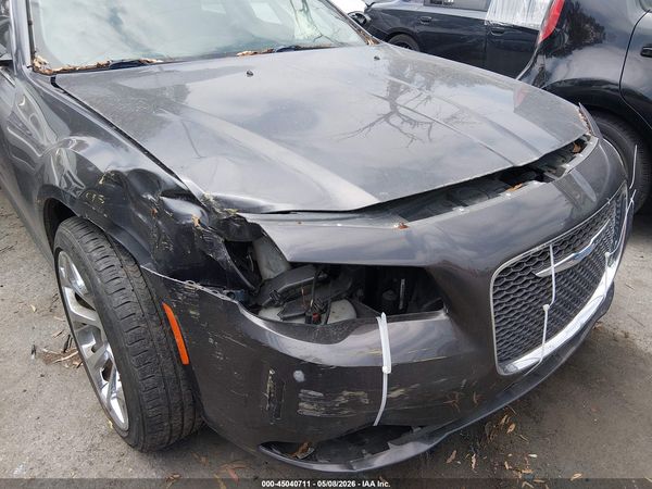 2018 CHRYSLER 300 LIMITED — I6